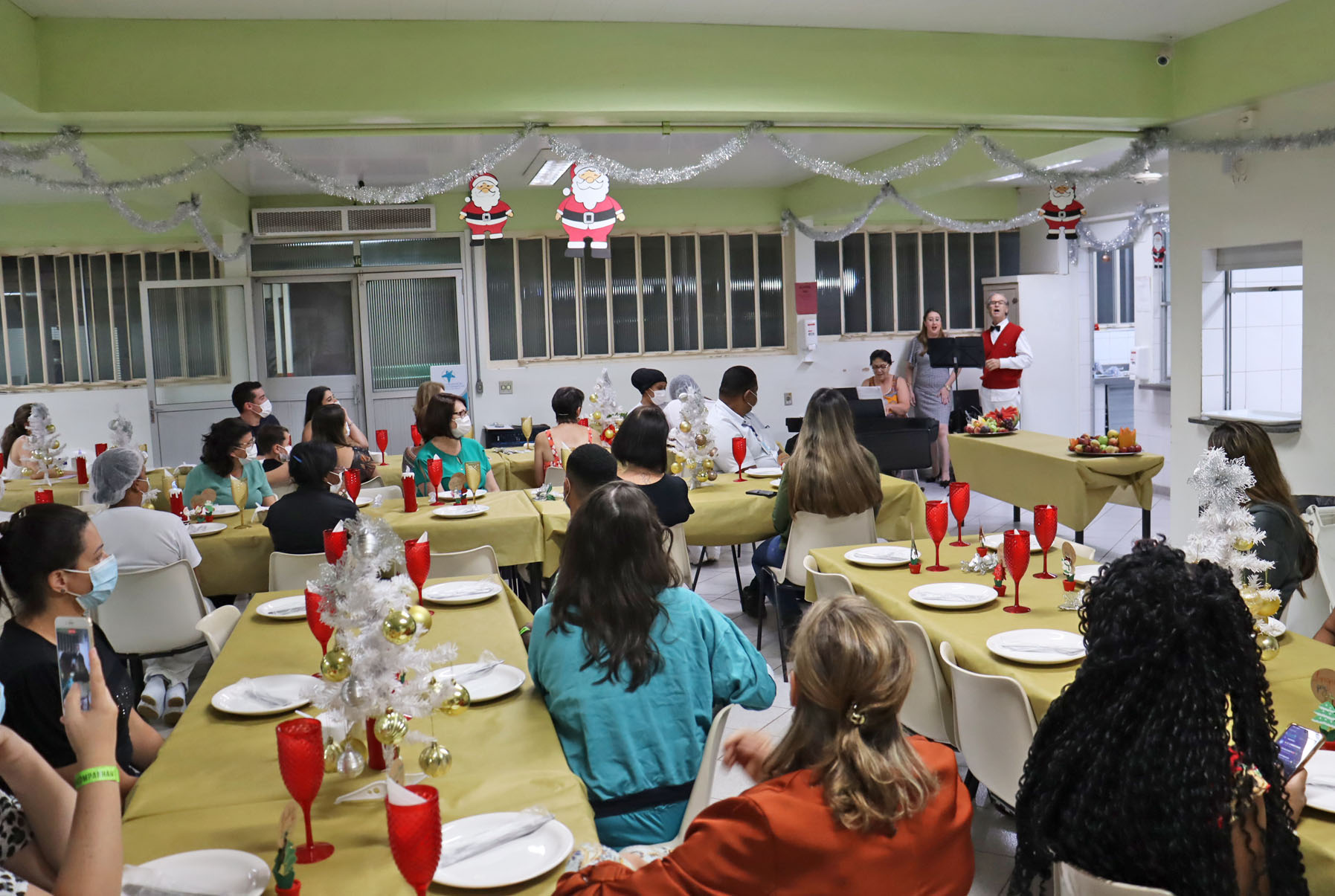 Humanização: projeto Tour Culinário encerra ano com jantar de Natal